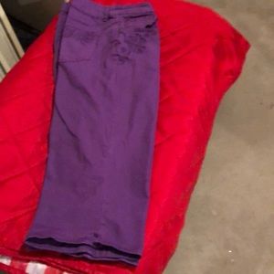 Pretty embroidered capris